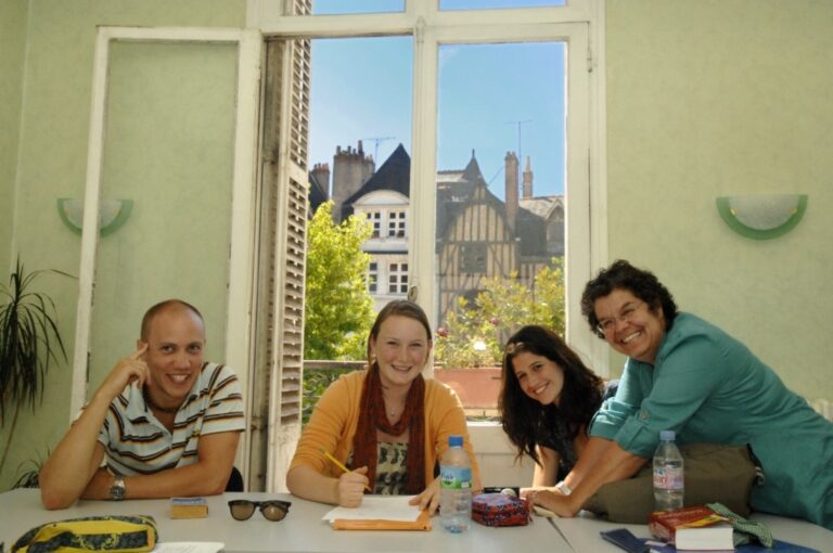Tours Langues Öğretim